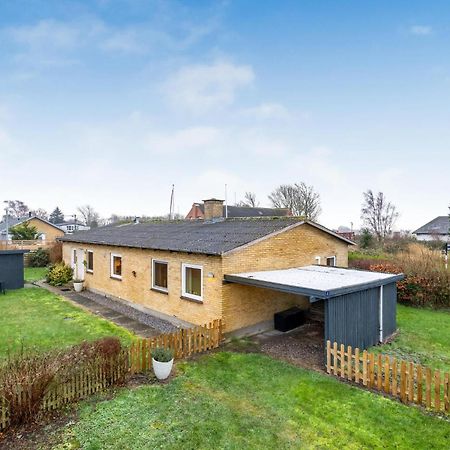 Beautiful Home In Nakskov With Kitchen Exteriör bild