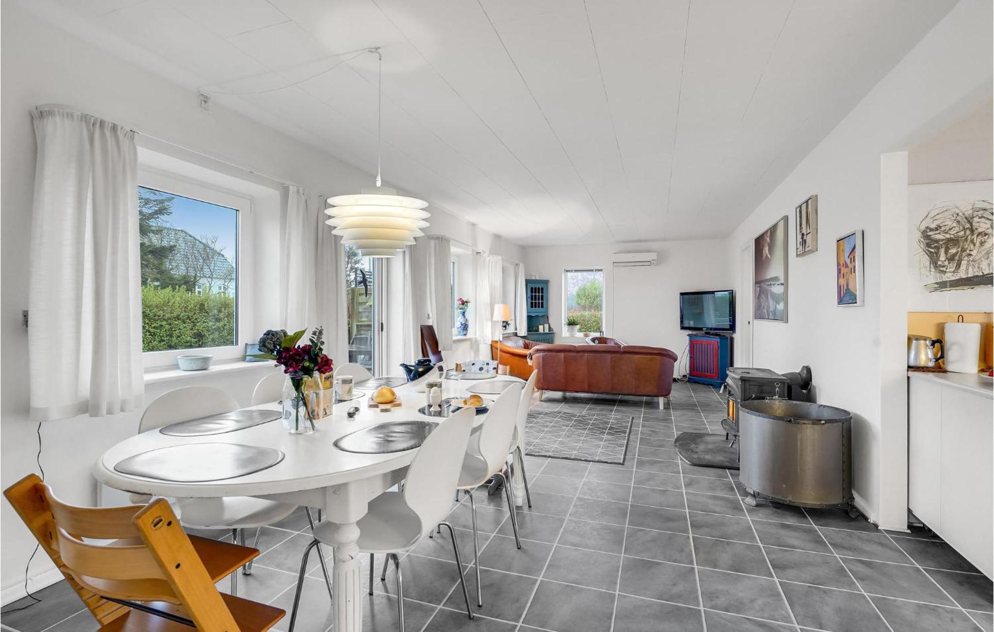 Beautiful Home In Nakskov With Kitchen Exteriör bild